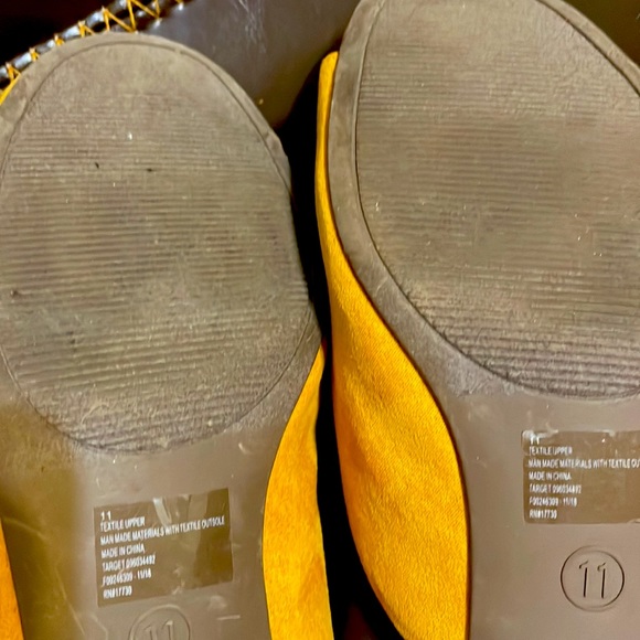 Yellow Sandals Slide Mule - Picture 7 of 12